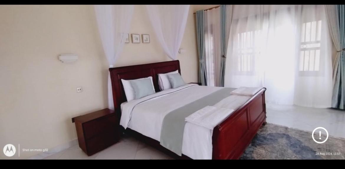 The Forest House - Kawuku-Bunga Hotel Makindye Exterior photo
